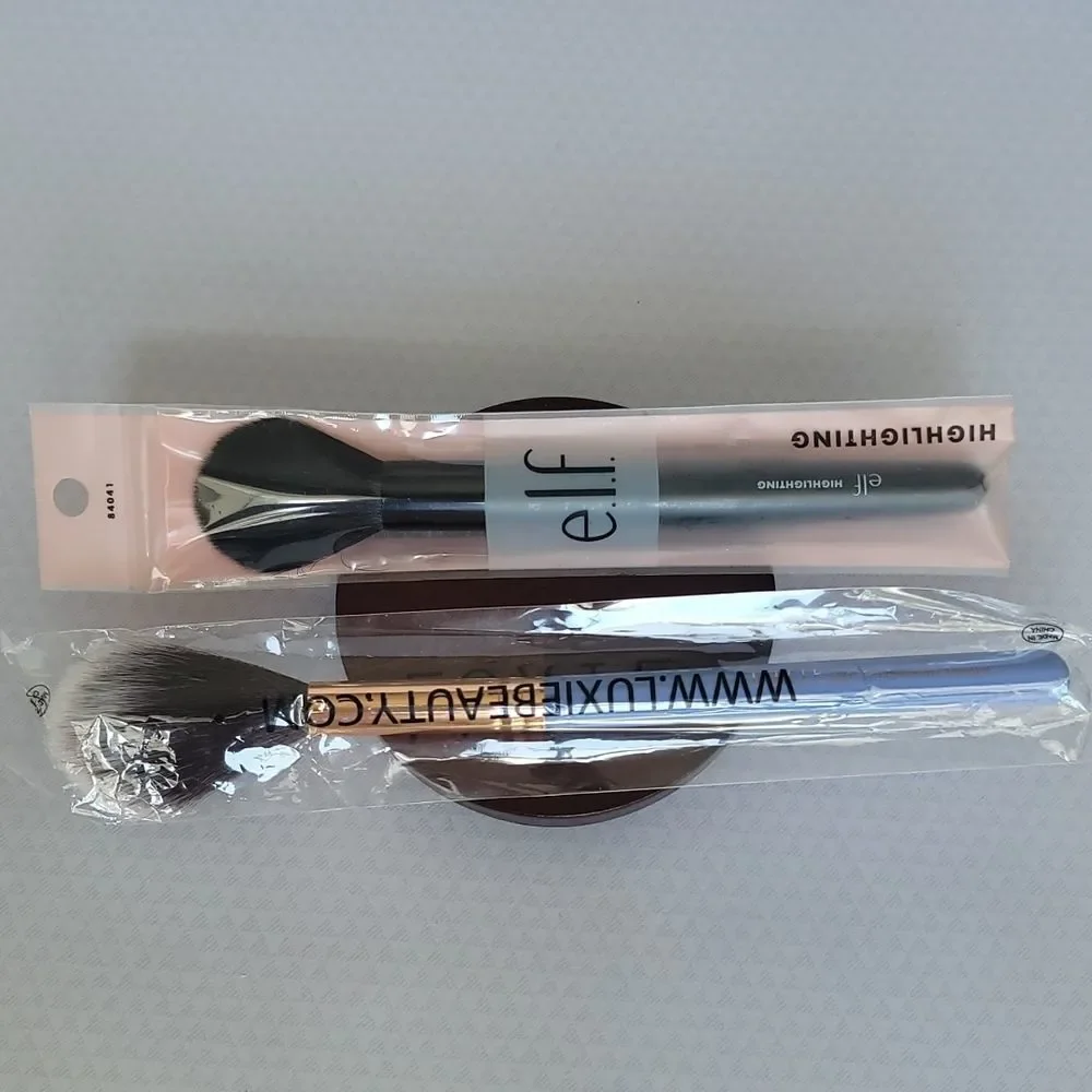 Elf Highlighting Brush + Luxie 640 ProPrecision Tapered Brush